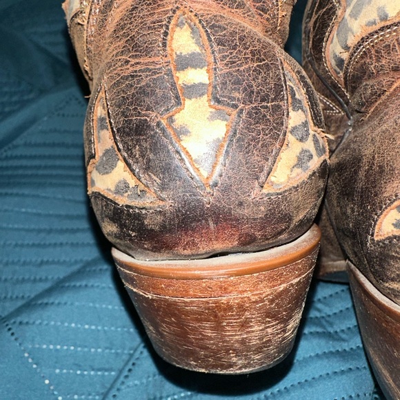 COPY - Johnny Ringo Leopard Print Boots - Picture 7 of 8